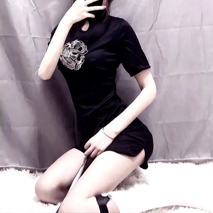 叔比狗的惊悚假期