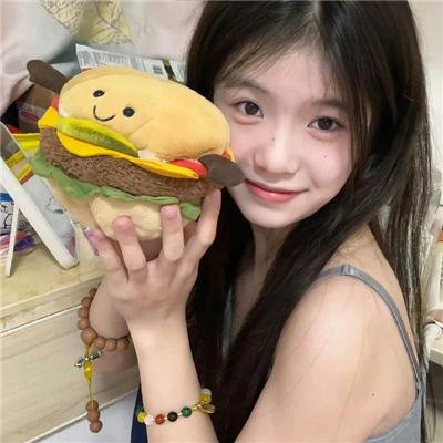 坐在门口的幽灵
